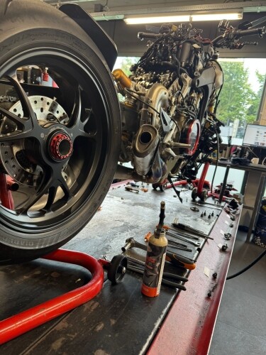 DESMO-Service voor jouw Ducati Streetfighter V4S