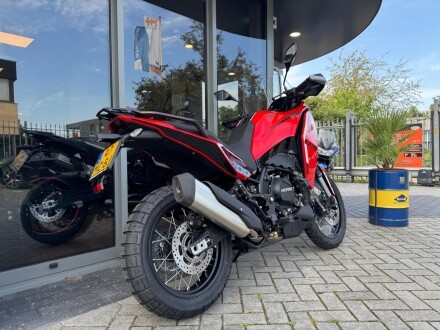 De nieuwe Moto Morini X-Cape 700 is gearriveerd!